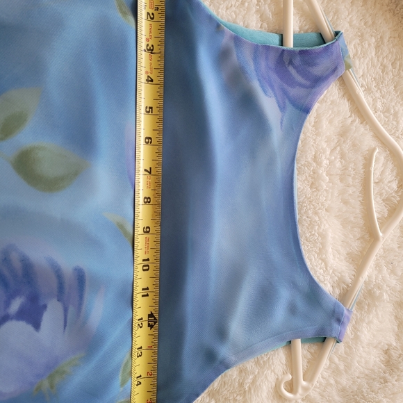 Brand New Floral Summer Dress in size 3/4 - Picture 4 of 6